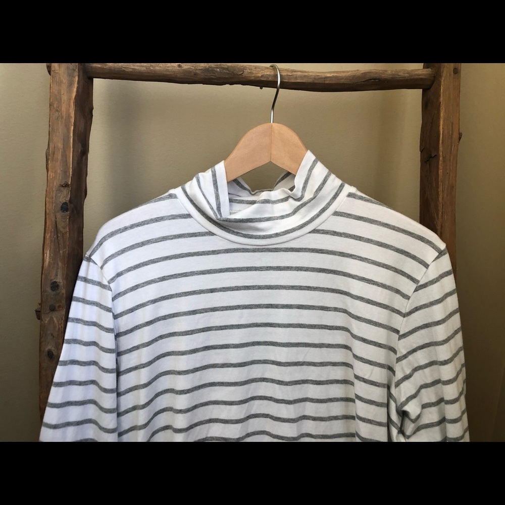Orvis Long-Sleeved Turtleneck Perfect Tee XL - Picture 2 of 7